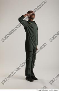 ERIC STANDING POSE SALUT